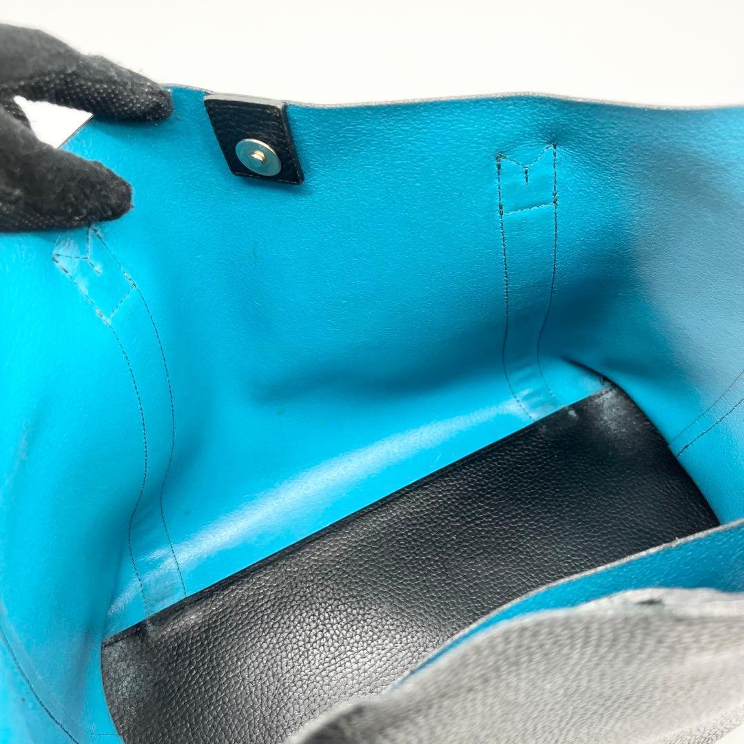 ペッレモルビダ　トートバッグ　テーラマリーナ　レザー　ブラック　A4　肩掛け