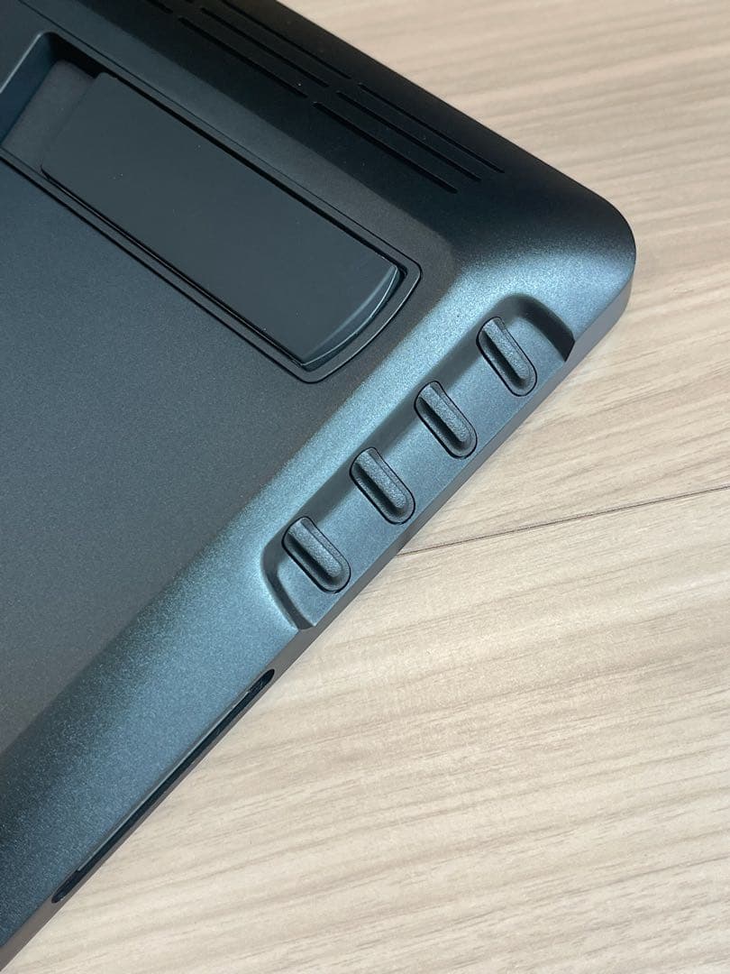 美品Wacom Cintiq Pro 16 2021 特典未使用　DTH167