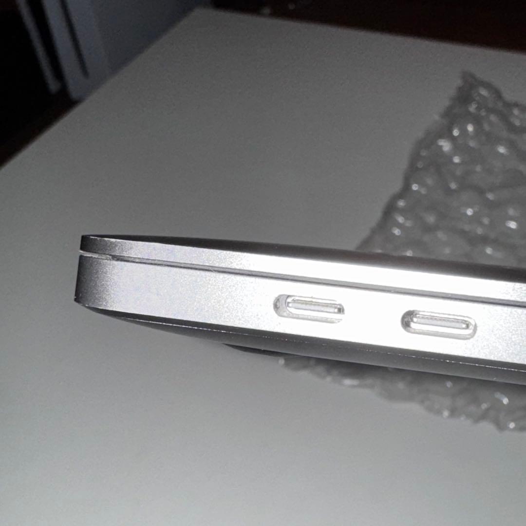 MacBookPro 16インチ(2019) i9 64GB 5500M 8GB