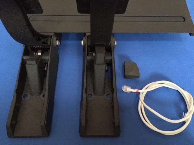 Fanatec ステアリング+ホイールベース+ペダル 3点セット