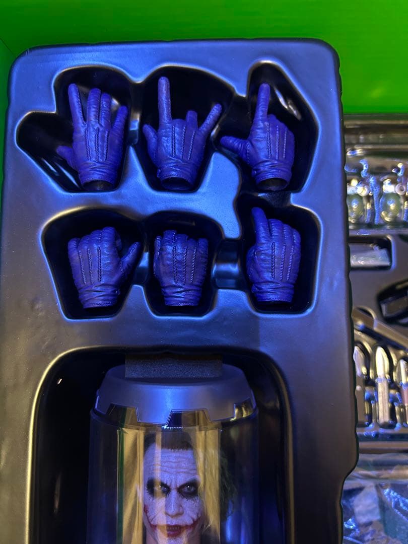 ホットトイズ　HOT TOYS DX33AE ダークナイト JOKER 植毛版