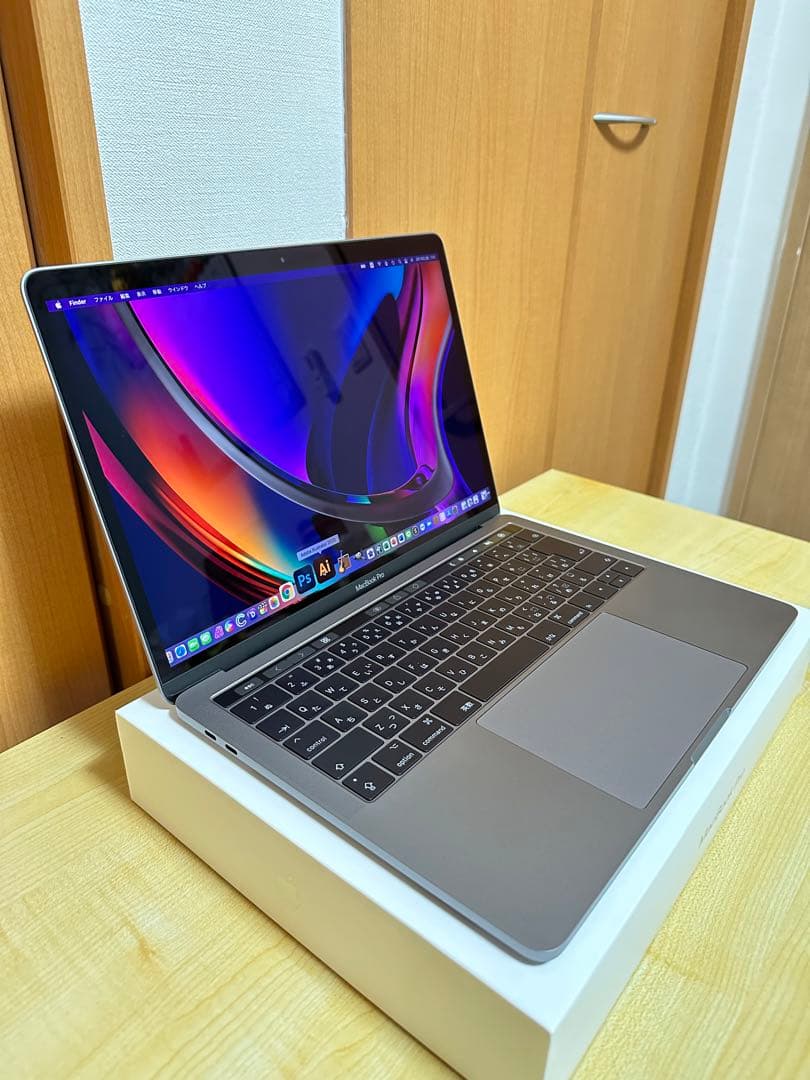 2025年OS] 美品MacBook Pro 16GB／ SSD 256GB 箱