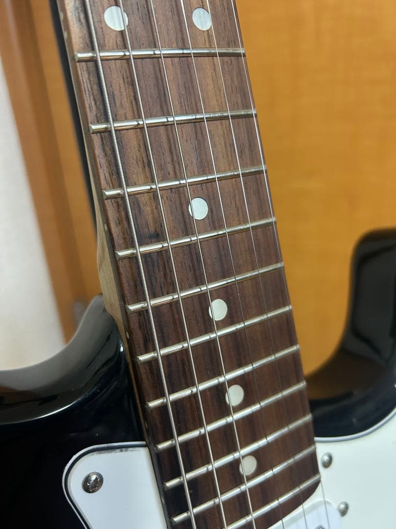 SELDERストラトキャスタータイプ黒 シングルコイル各部調整済み