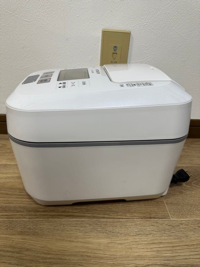 HITACHI IHジャー炊飯器 RZ-V100DM 5.5合 2020年製