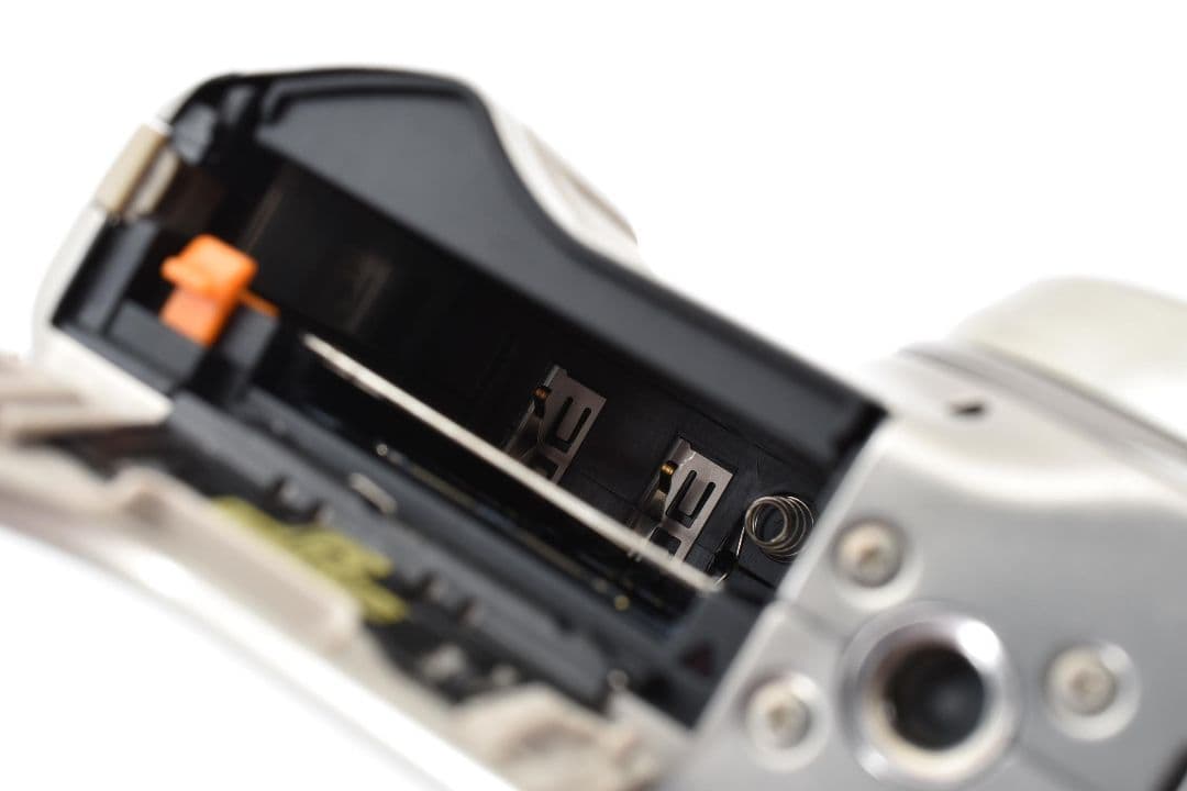 FUJIFILM FinePix F770EXR シャンパンゴールド