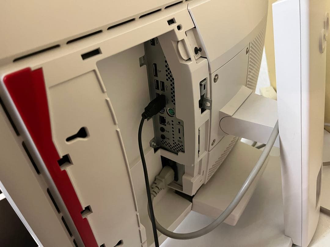 富士通 ESPRIMO K558/B 一体型23.8インチ