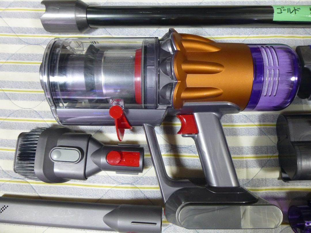 ダイソンSV18　動作確認済み　　目立つキズ無し　エコ54分　充電スタンド付属