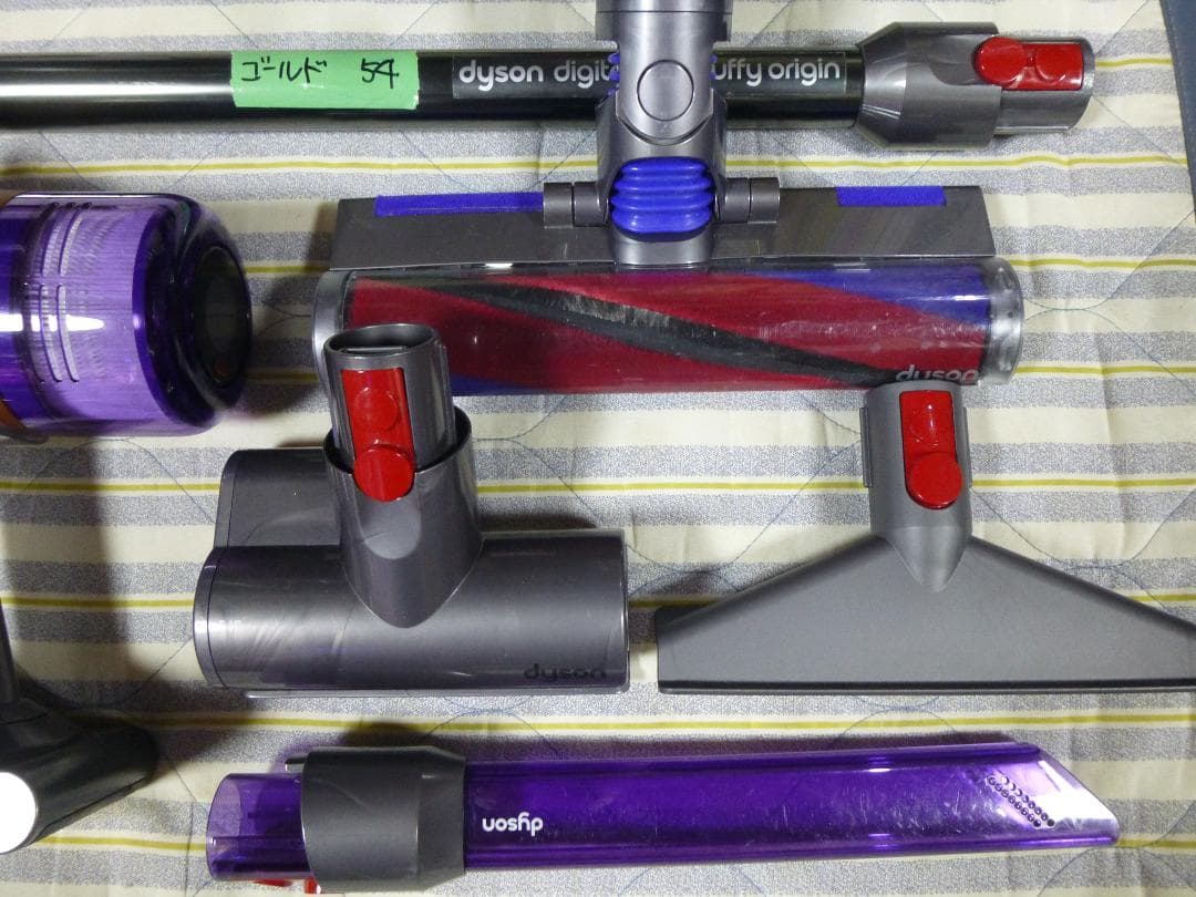 ダイソンSV18　動作確認済み　　目立つキズ無し　エコ54分　充電スタンド付属